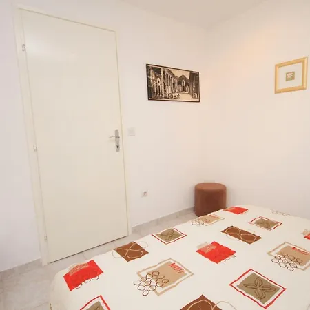 Апартаменты With Parking Space Supetar, Brac - 5385 *