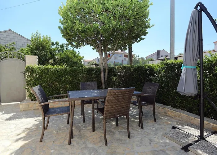 With Parking Space Supetar, Brac - 5385 Supetar