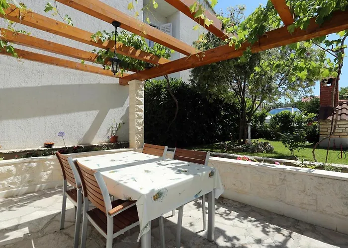 Apartamento With Parking Space Supetar, Brac - 5385