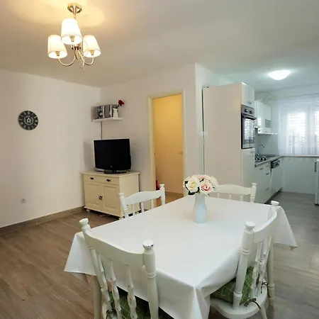 With Parking Space Supetar, Brac - 5385 Apartment